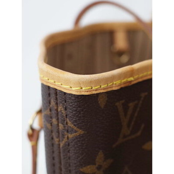 Louis Vuitton Monogram Neverfull MM Tote Bag - Picture 5 of 8